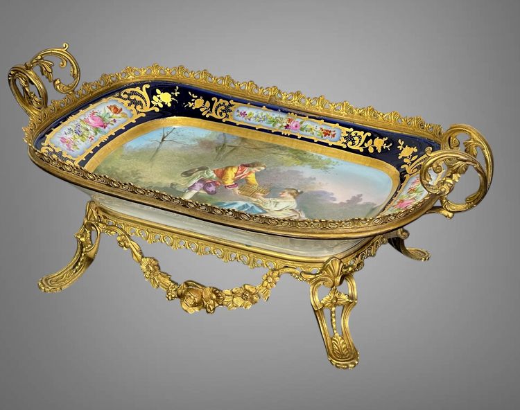 SÈVRES PORCELAIN "CHÂTEAU DES TUILERIE" BOWL ADORNED WITH A BRONZE MOUNTING