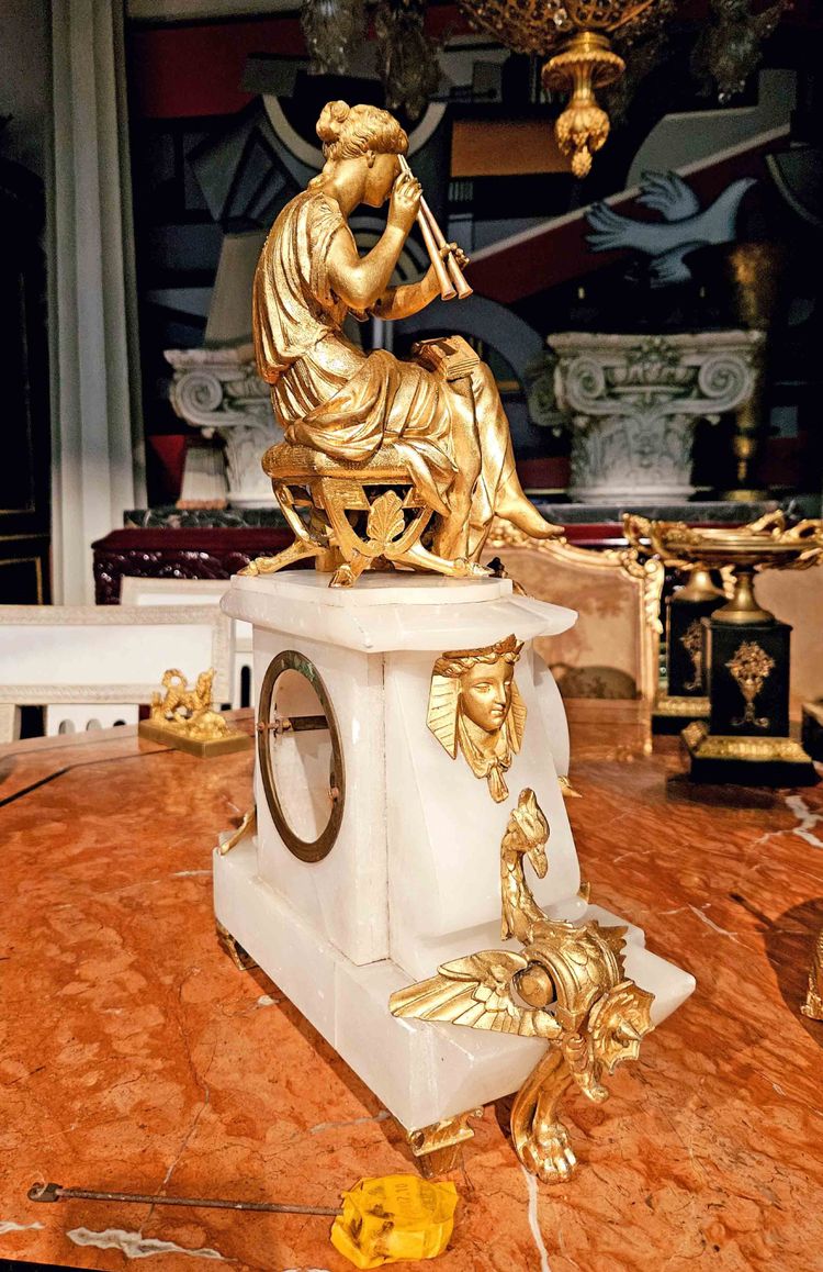 Napoleon III clock In alabaster signed