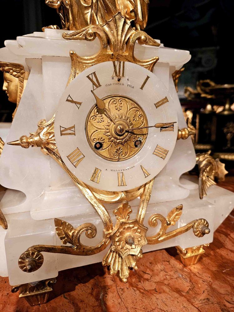 Napoleon III clock In alabaster signed