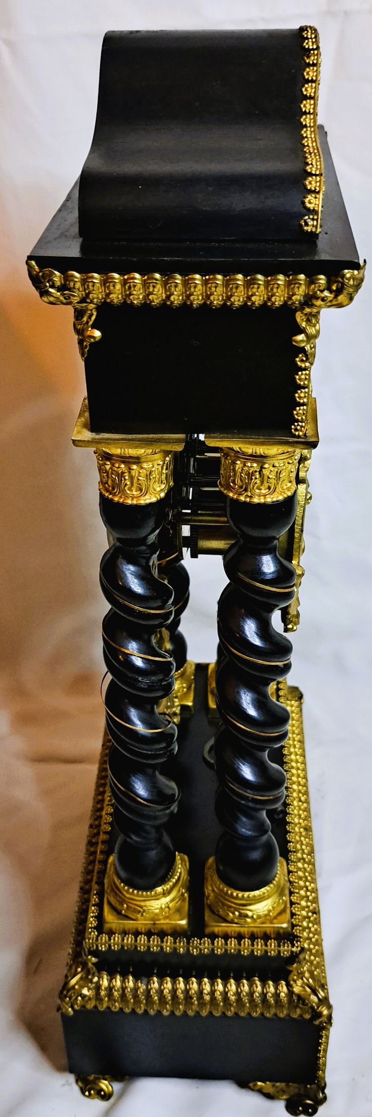 Napoleon lll blackened wood clock with twisted columns - second half of the 19th century