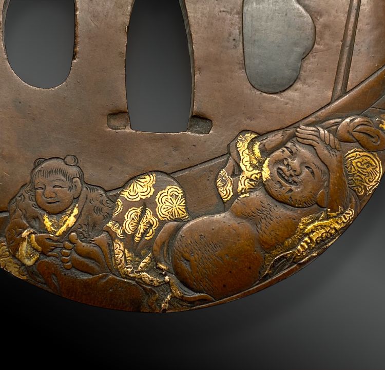 Tsuba En Sentoku, with Two Figures ; Signed - Japan - Edo period (1606 - 1868)