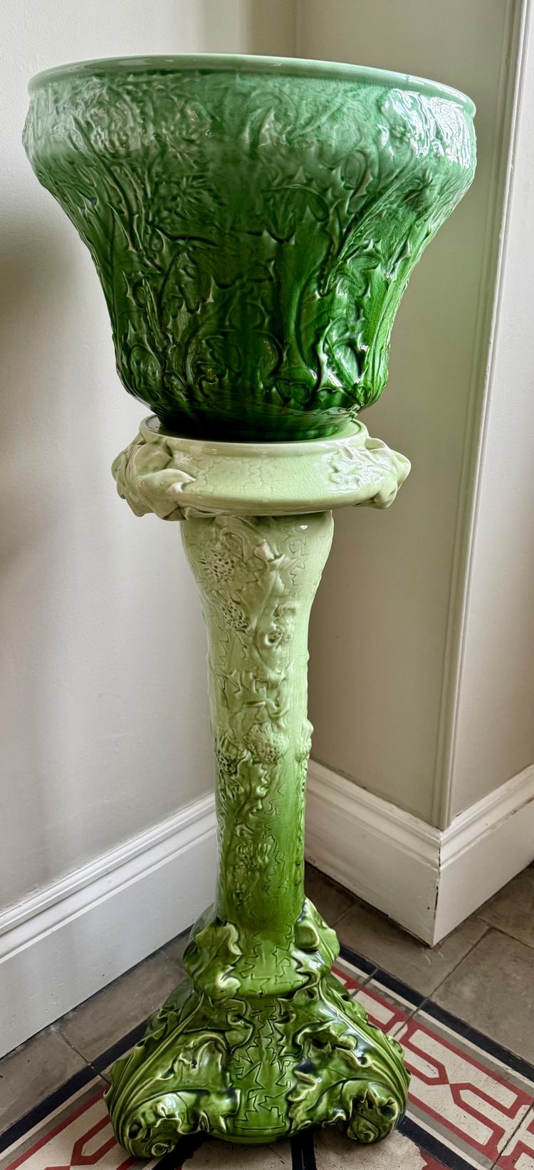 Sellette and its Art Nouveau pot cover