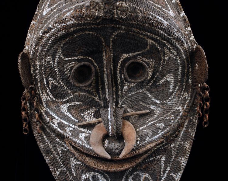 Masque de pignon, art tribal , art océanien, art traditionnel, vannerie, Papouasie Nouvelle Guinée