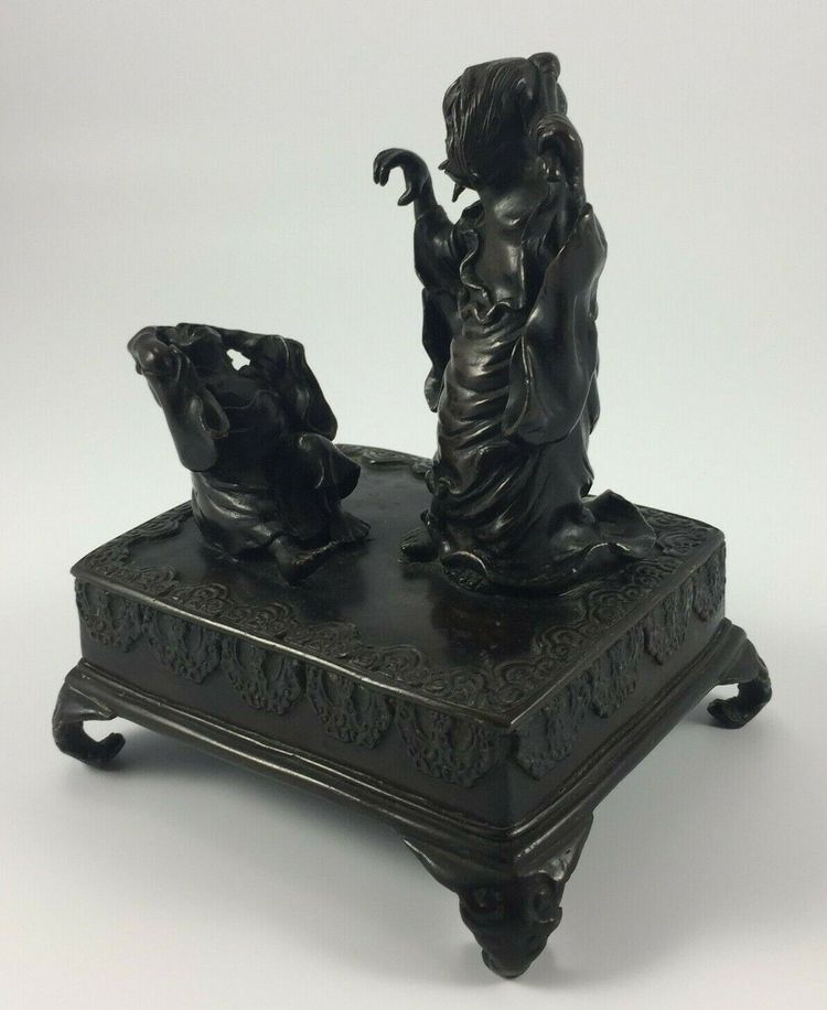 Bronze Japan chocolate patina witch casting spells 19th century