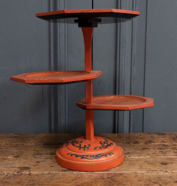 1900 China red lacquer plant stand with gold highlights