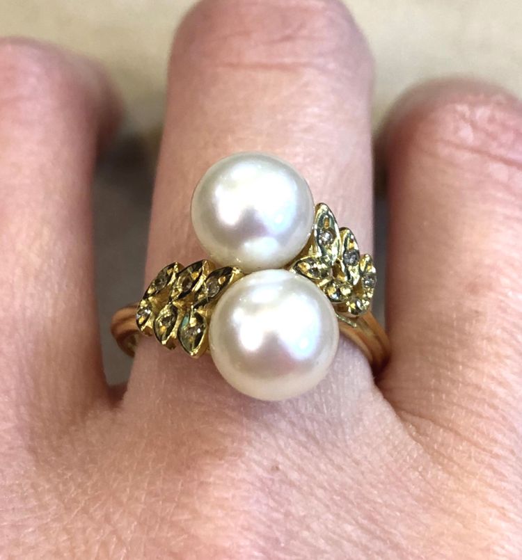 toi et moi pearls ring