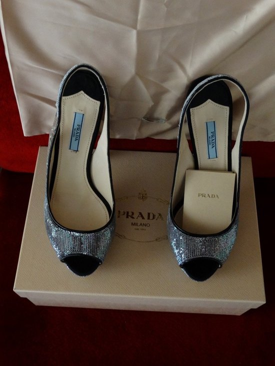 Prada. Pumps. Calzature gave. T39 it