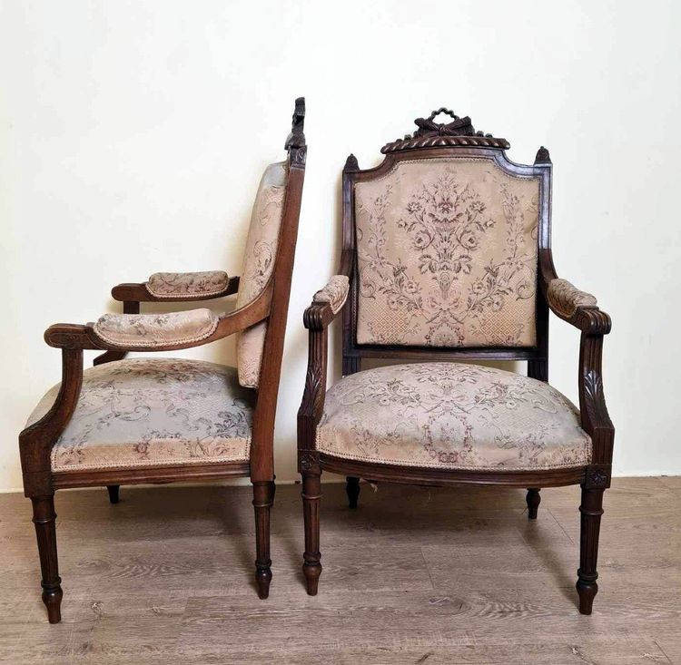 Pair Of Louis XVI Style Queen Armchairs In Richly Carved Wood