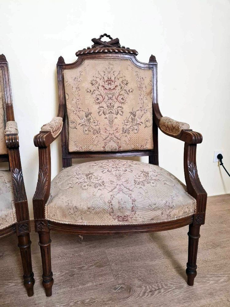 Pair Of Louis XVI Style Queen Armchairs In Richly Carved Wood