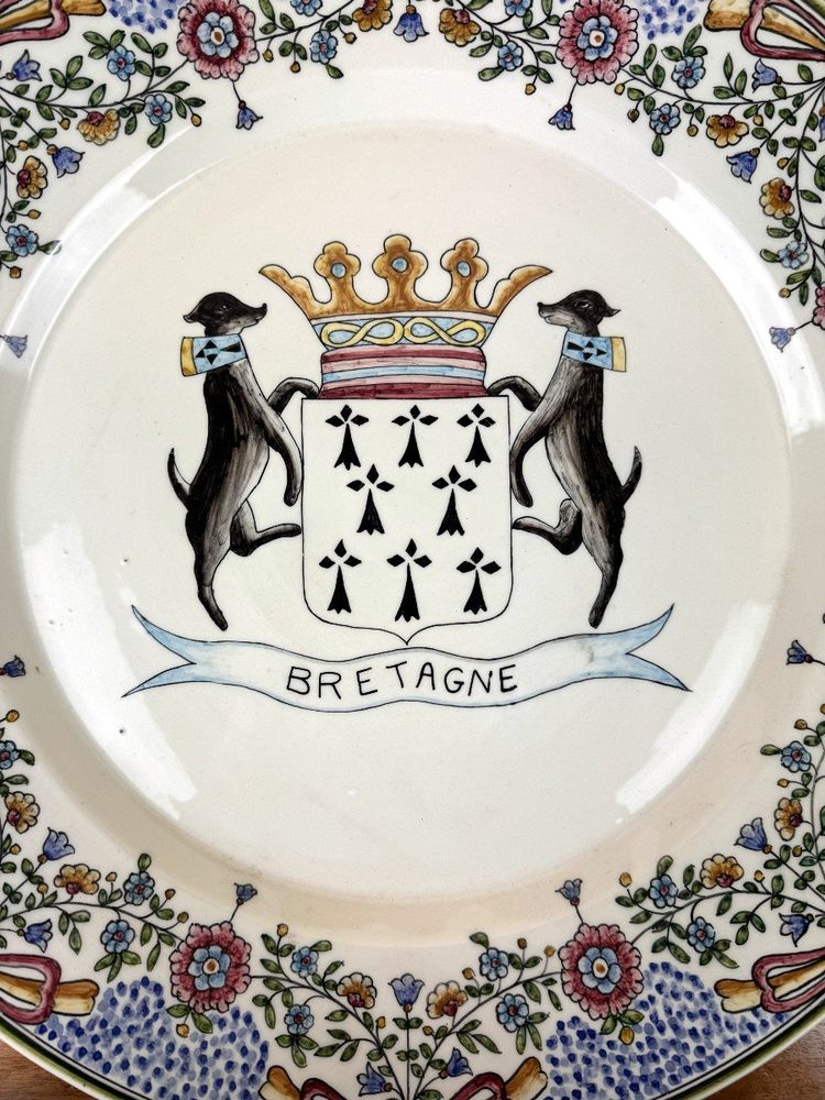 Early 20th Century Brittany: Huge Hand-Painted Coat-of-Arms and Dog Dish