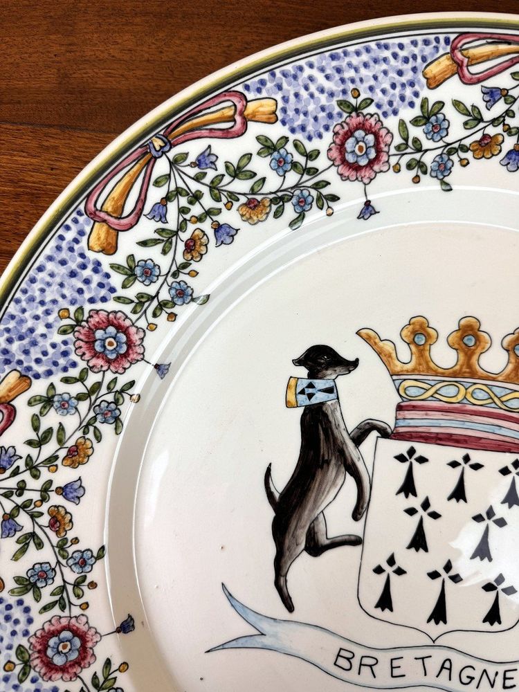 Early 20th Century Brittany: Huge Hand-Painted Coat-of-Arms and Dog Dish