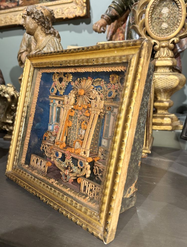 Visitandine Work - Paperolle Reliquary - Late 18th Century