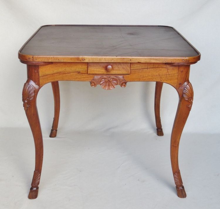 Lyonnaise games table, 18th century.