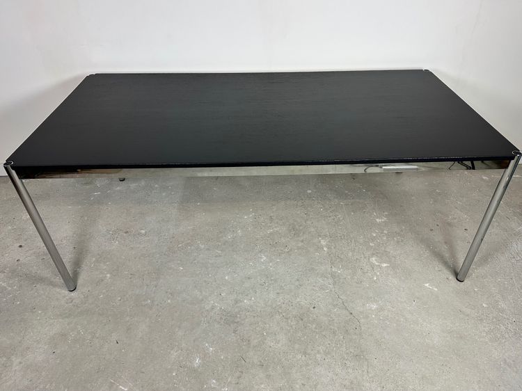 USM Haller T59 table in black laminate and chrome steel