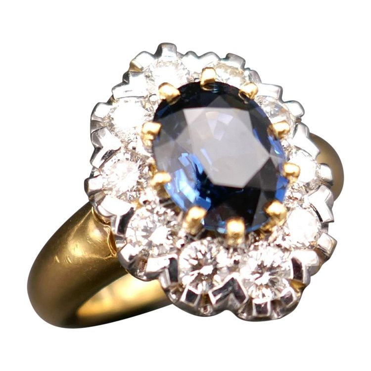 1.95 Carat Sapphire and 1 Carat Diamond Ring, 18K Yellow Gold.