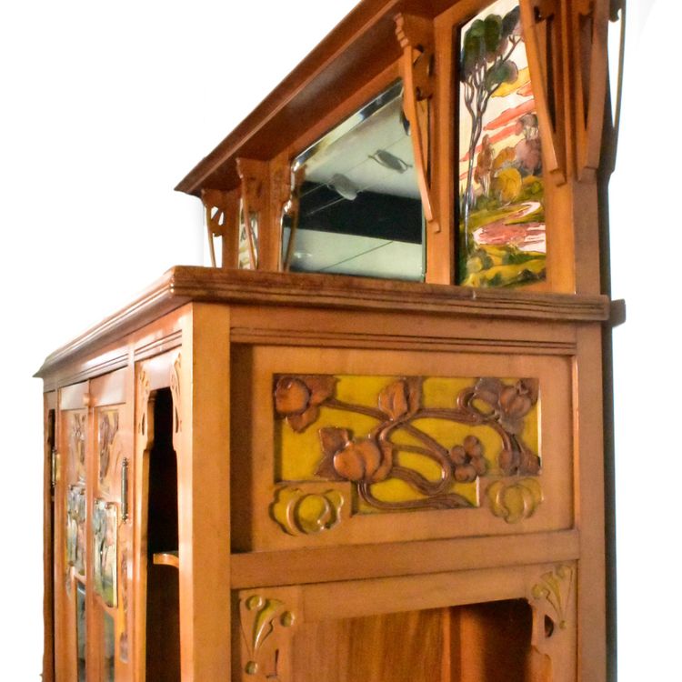 Italian Art Nouveau cabinet