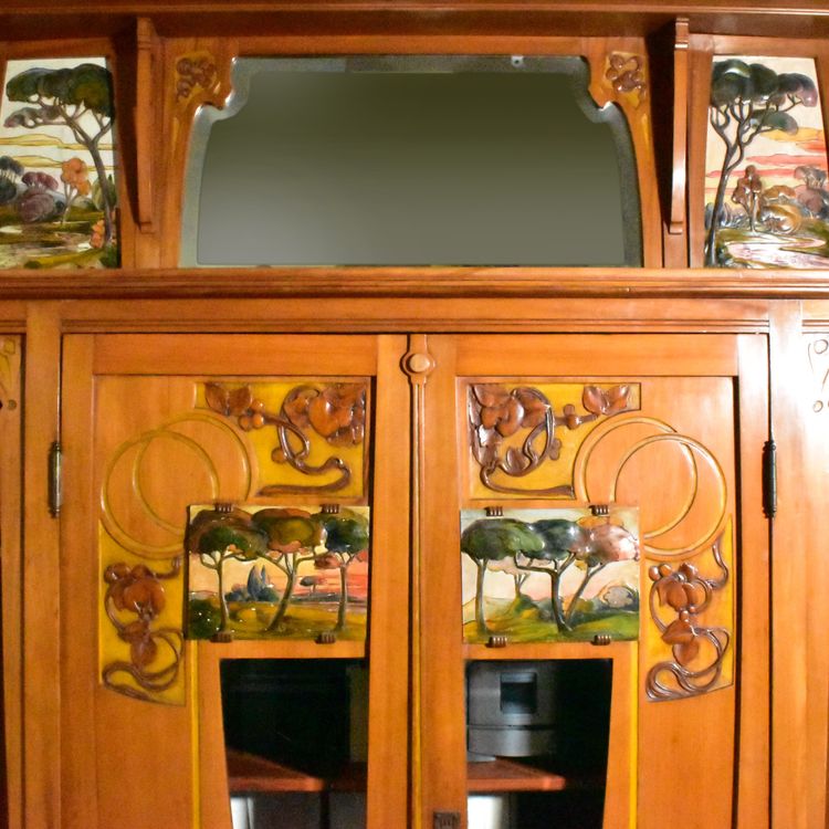 Italian Art Nouveau cabinet