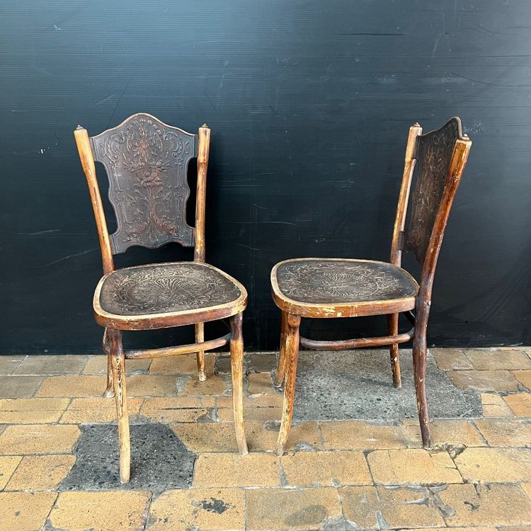 Lot de paires de chaises style thonet