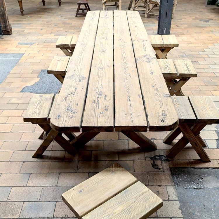 Table De Ferme En Sapin Avec 7 Tabouret