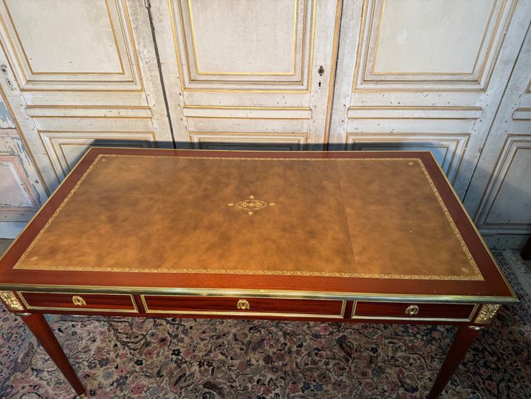 Large Louis XIV style desk from the end of the 19th century