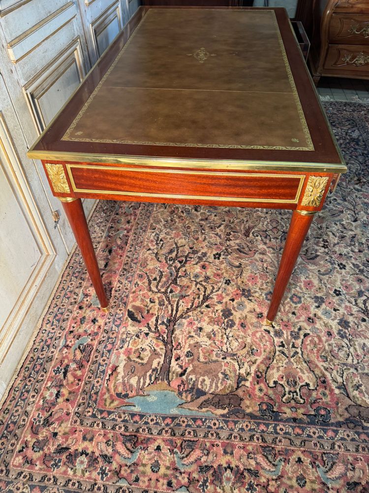 Large Louis XIV style desk from the end of the 19th century