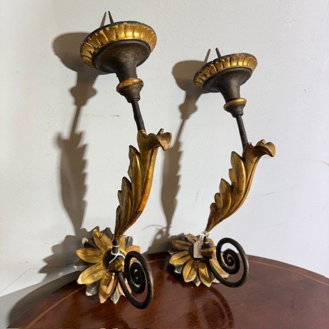 Antique pair of 18th century antique arms in painted, gilded and lacquered wood. Candelabra appliques