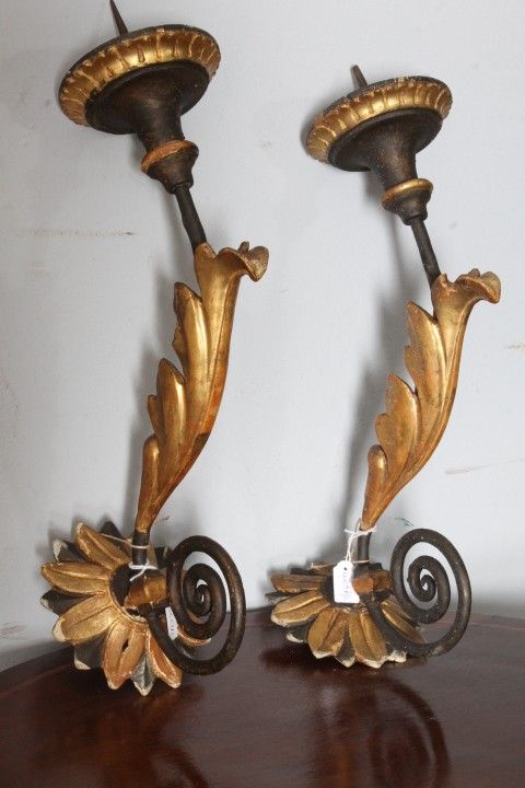 Antique pair of 18th century antique arms in painted, gilded and lacquered wood. Candelabra appliques