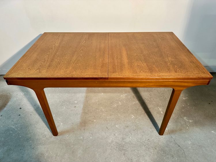 Scandinavian style extendable teak table by Nathan furniture 1960