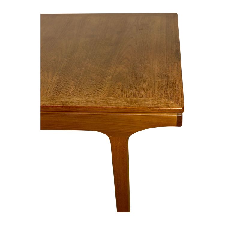 Scandinavian style extendable teak table by Nathan furniture 1960