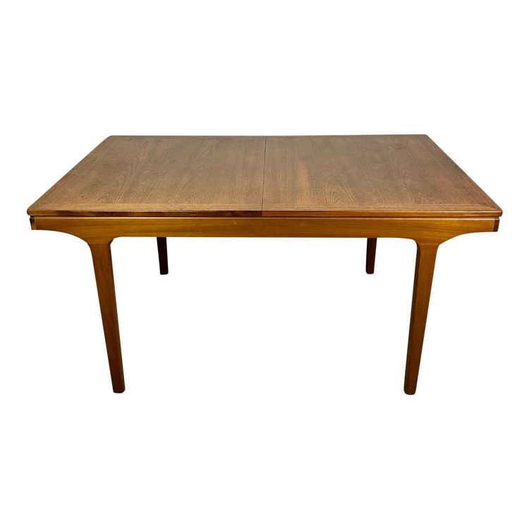 Scandinavian style extendable teak table by Nathan furniture 1960