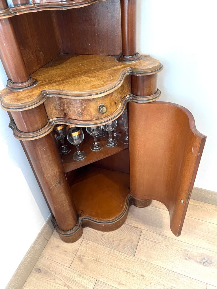 Superb Corner Cabinet in Burl Walnut Veneer - 19th Century