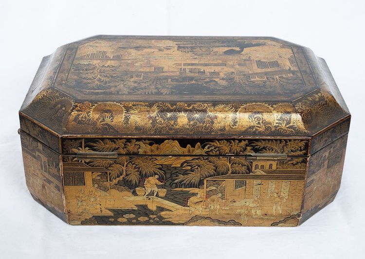 Antique papier-mâché jewelry box. France 19th century.