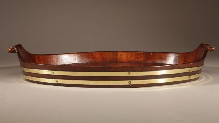 Original oval tray in mahogany and brass.