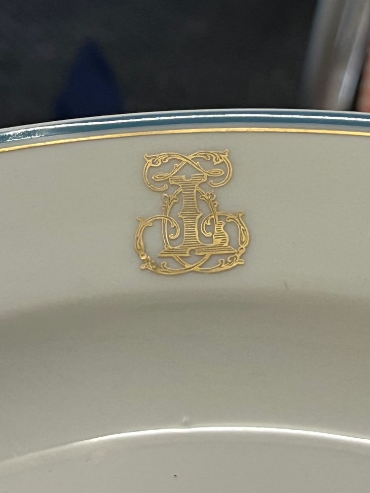 Service porcelaine de Paris Pillivuyt 1900 monogrammé 