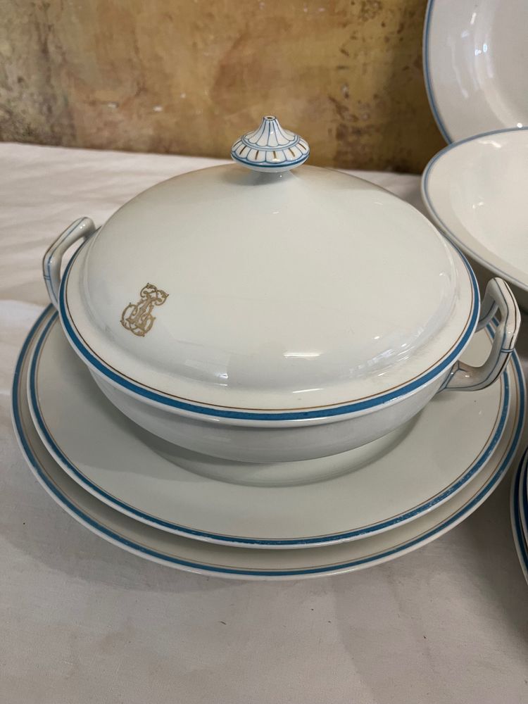 Service porcelaine de Paris Pillivuyt 1900 monogrammé 