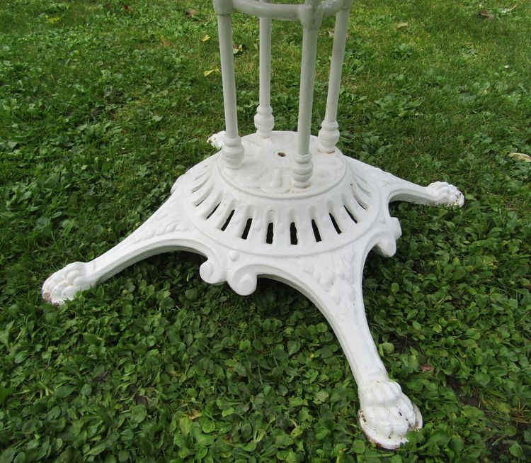 Garden table