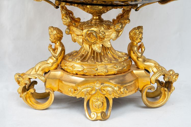 Antique Napoleon III centerpiece in gilded bronze from Sèvres. France, 19th century.