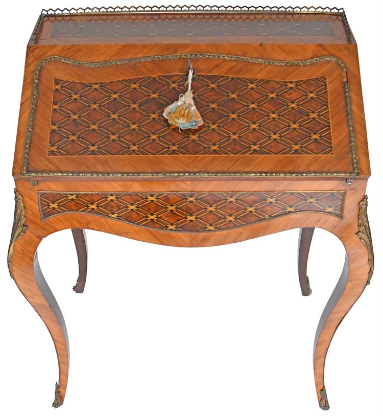 Louis XV style sloping desk in marquetry