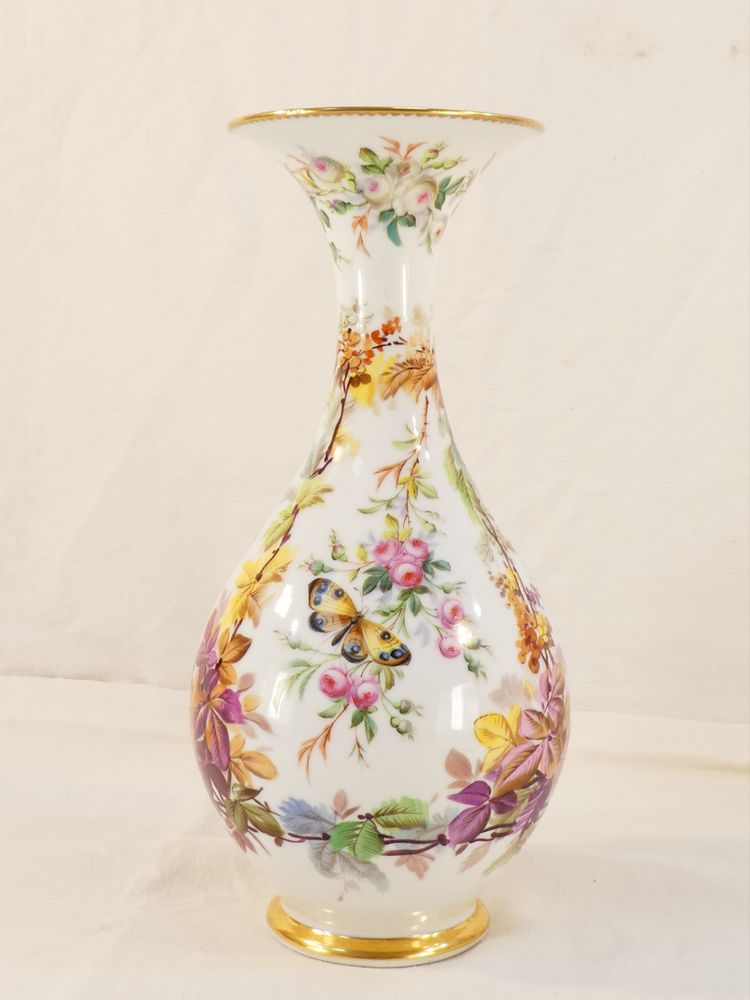 VIEUX PARIS porcelain vase with floral and bird decoration