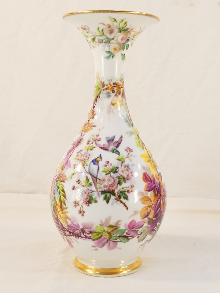 VIEUX PARIS porcelain vase with floral and bird decoration