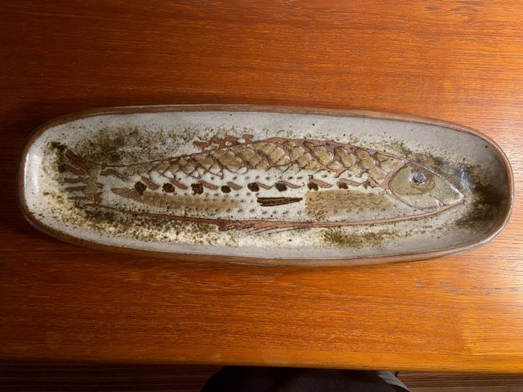 Fish dish in enamelled terracotta.