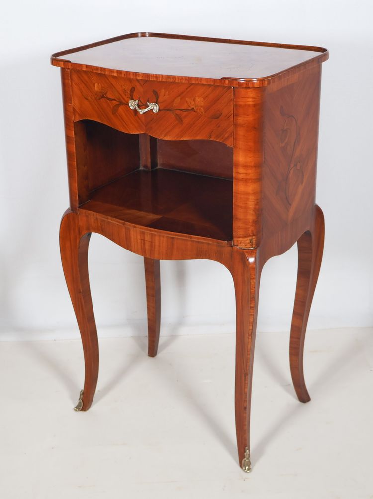 Pair of Louis XV style bedside tables, early 20th century