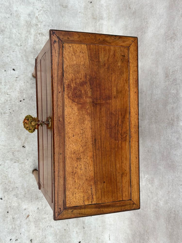 Small chest of drawers