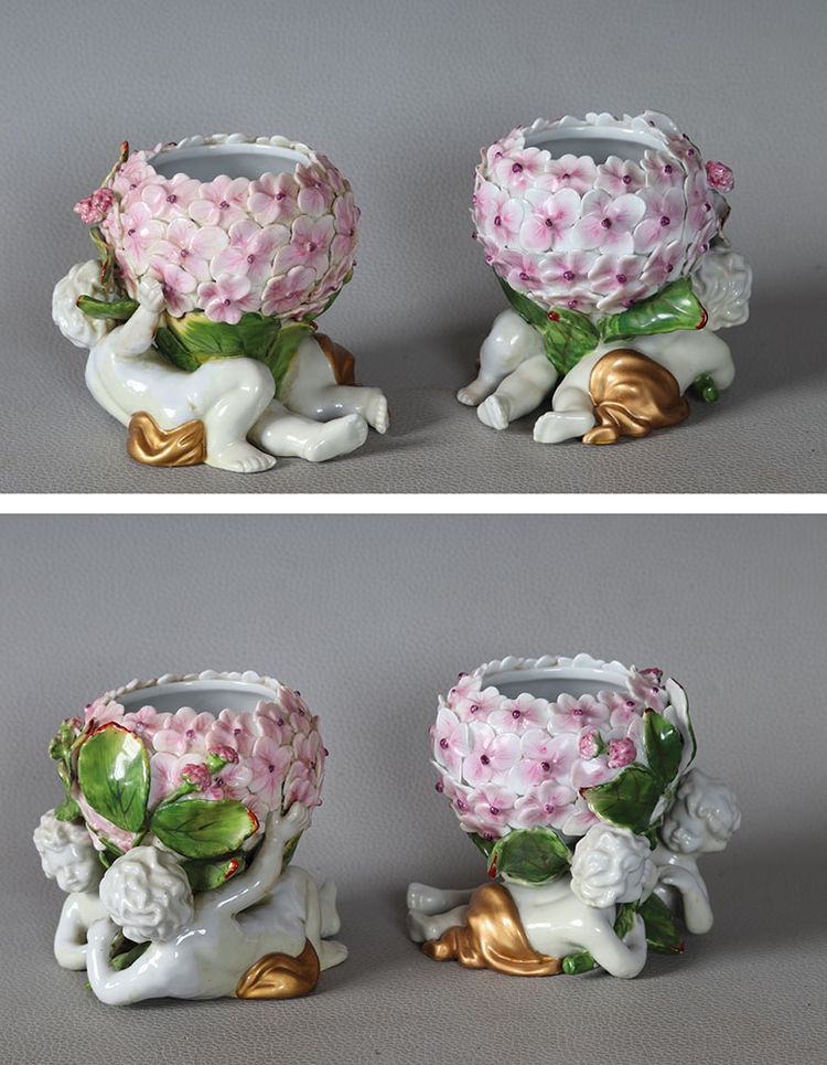 Pair of porcelain bowls, stamp: MEISSEN, 19th century