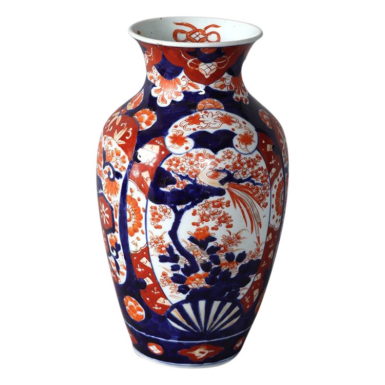 Large IMARI porcelain vase, 19th century, 33 cm