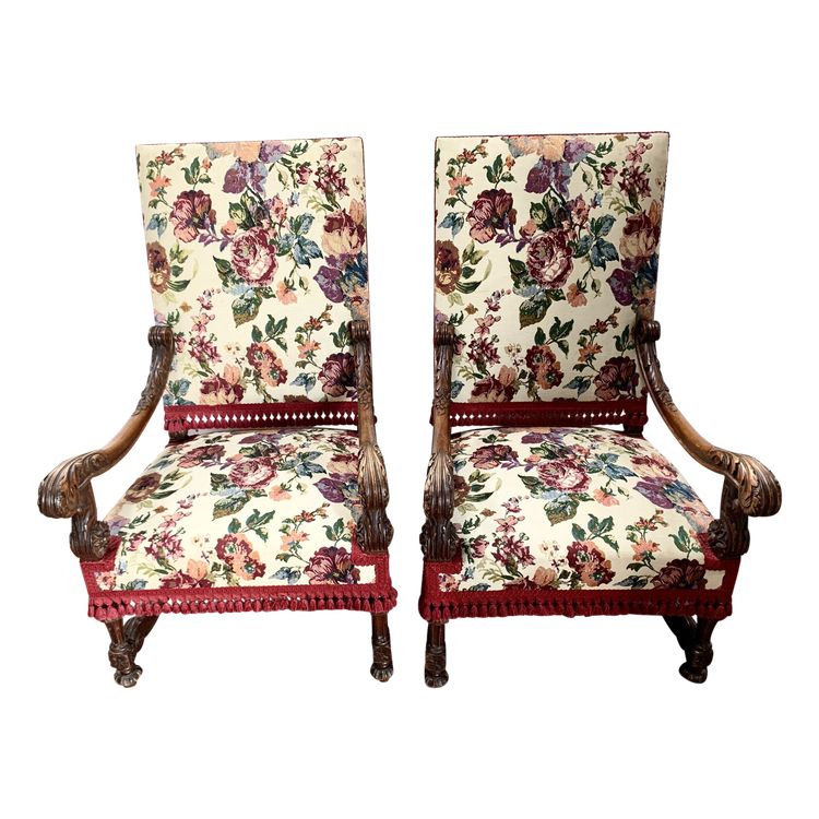 Pair of Renaissance style armchairs in solid walnut, 19th century