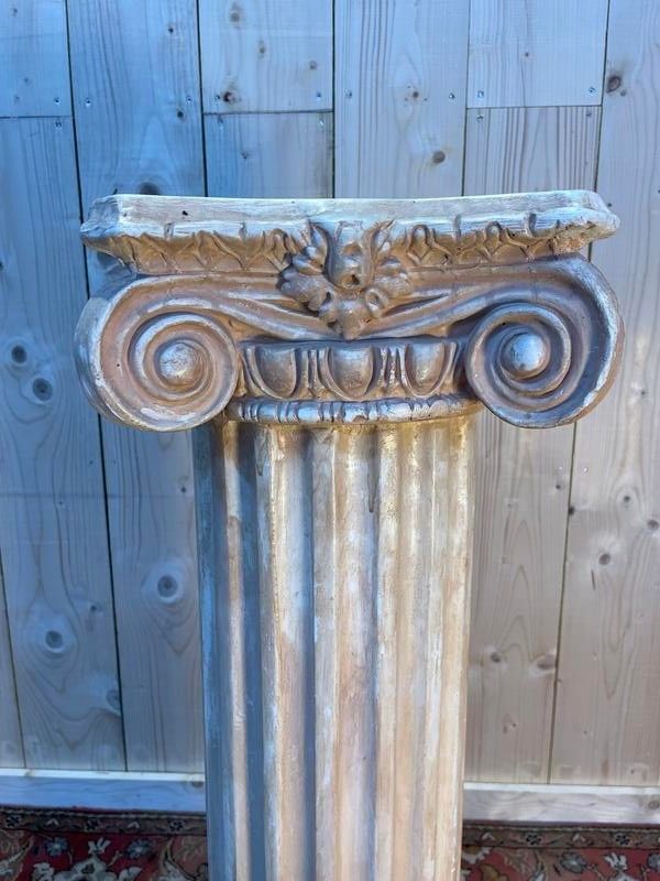 Corinthian plaster Corinthian saddle or column