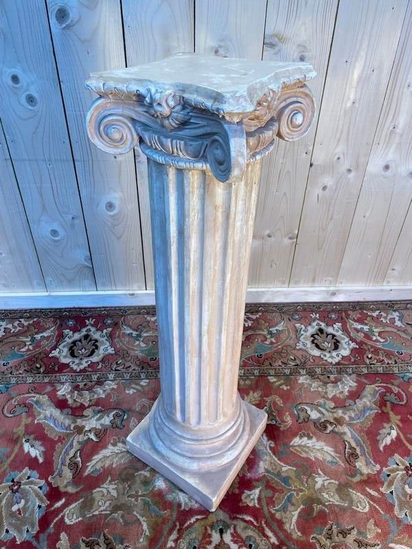 Corinthian plaster Corinthian saddle or column