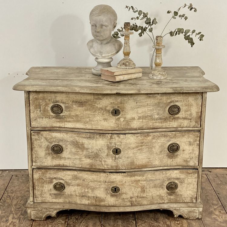 18th century curved chest of drawers