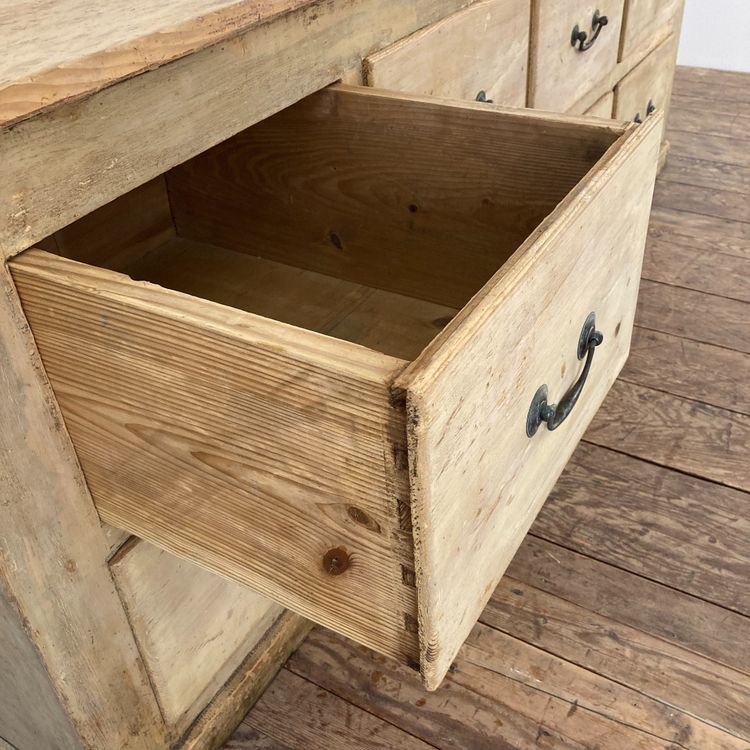 Drawer chest XIX